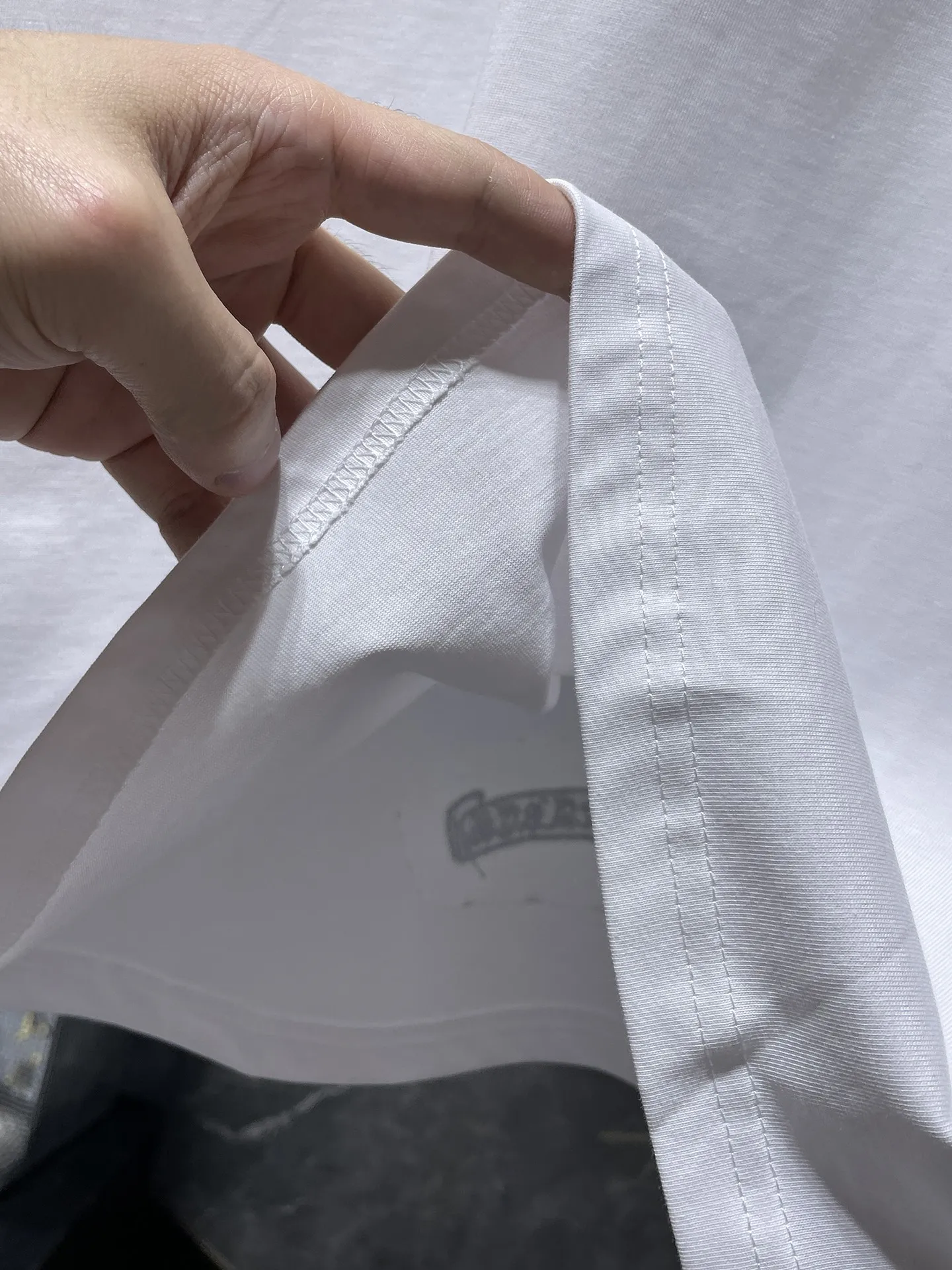 P160 New Chrome Hearts 25ss for summer. High-weight, environmentally friendly and high-quality top-quality fabric. 260g~270g. Cro cross and horseshoes embroidered short sleeves. Counter synchronization. 1:1 replica version. Recommended colors: white, black.